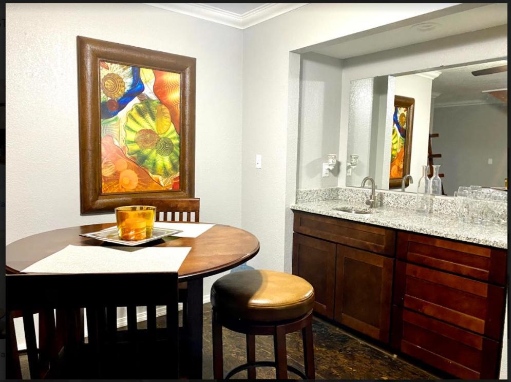 Private Bedroom Suite - Communal House Near Integris Oklahoma City Luaran gambar