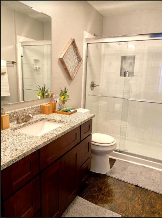 Private Bedroom Suite - Communal House Near Integris Oklahoma City Luaran gambar